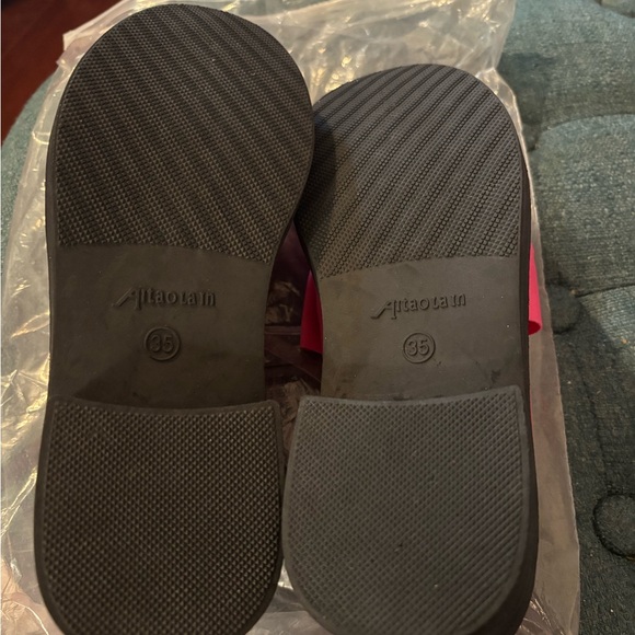 Bright Pink Loafers with Bow never worn - Picture 2 of 5